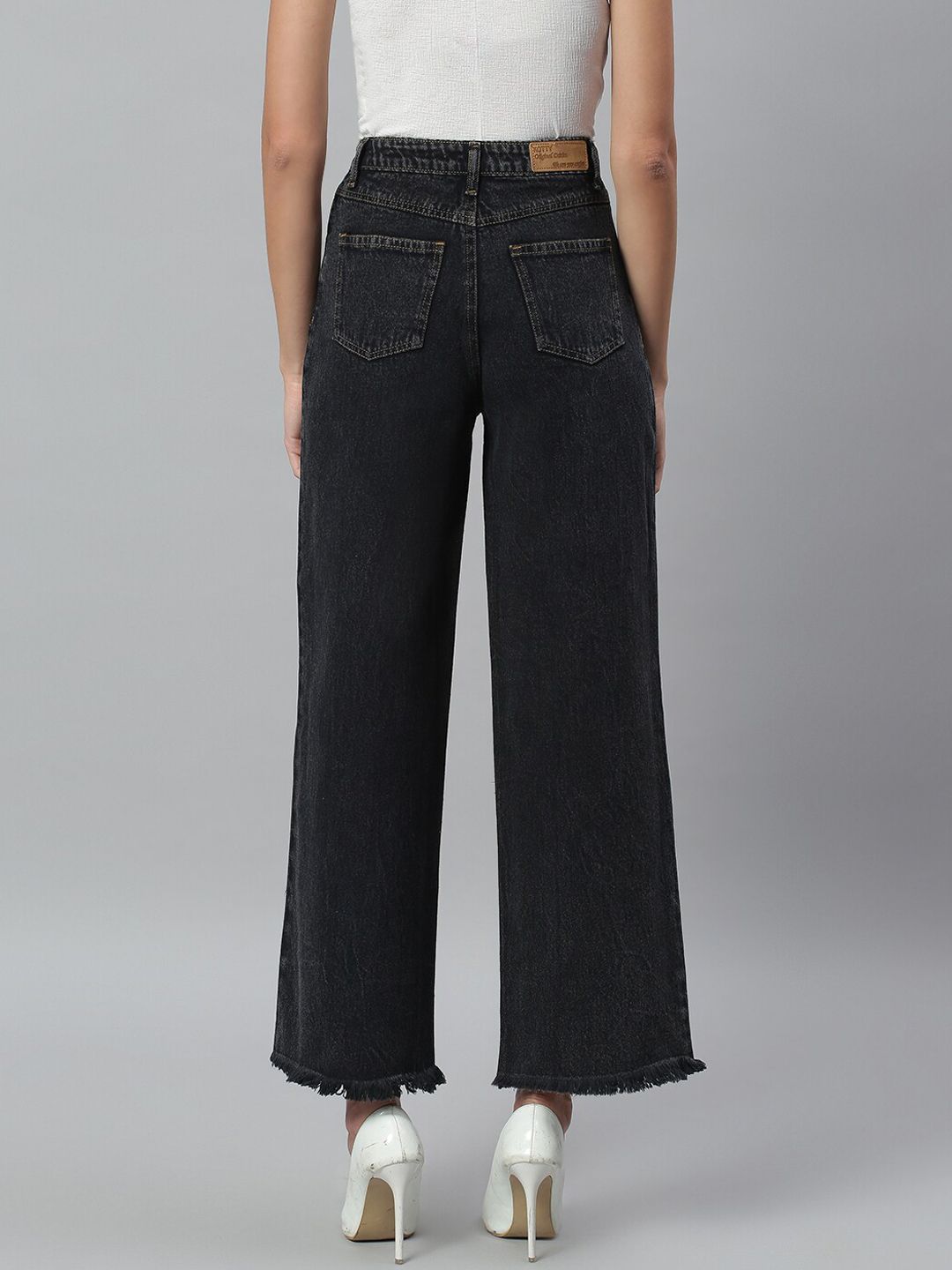 Kotty Women Black Regular Fit Mid-Rise Clean Look Jeans