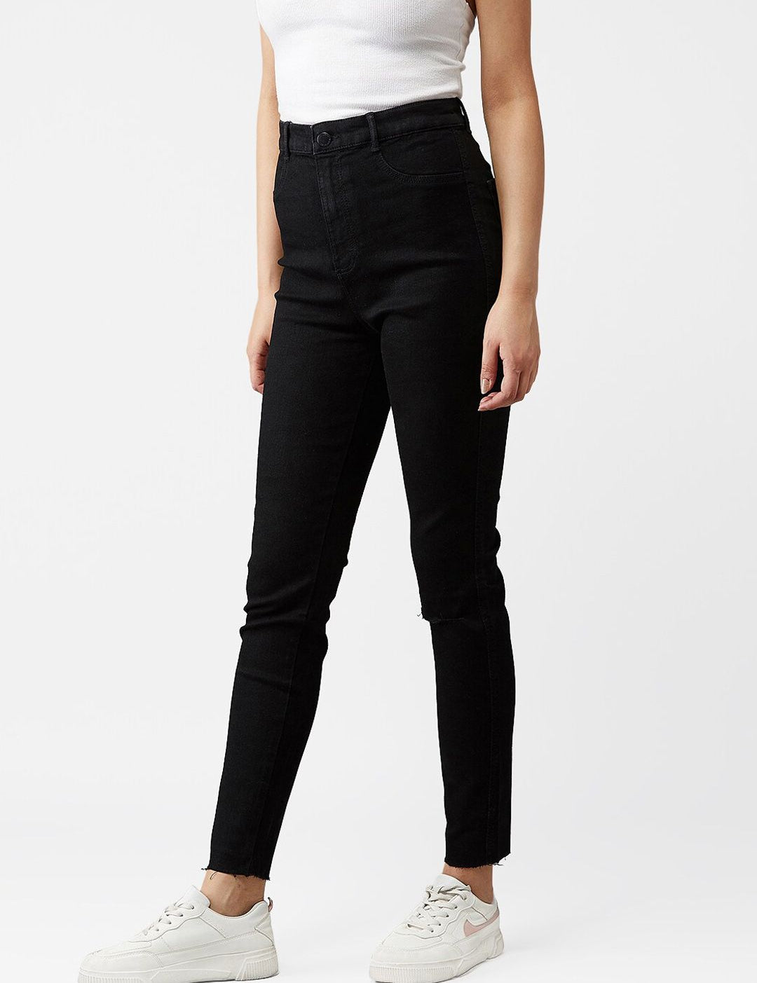 Kotty Women Black Skinny Fit High-Rise Clean Look Jeans