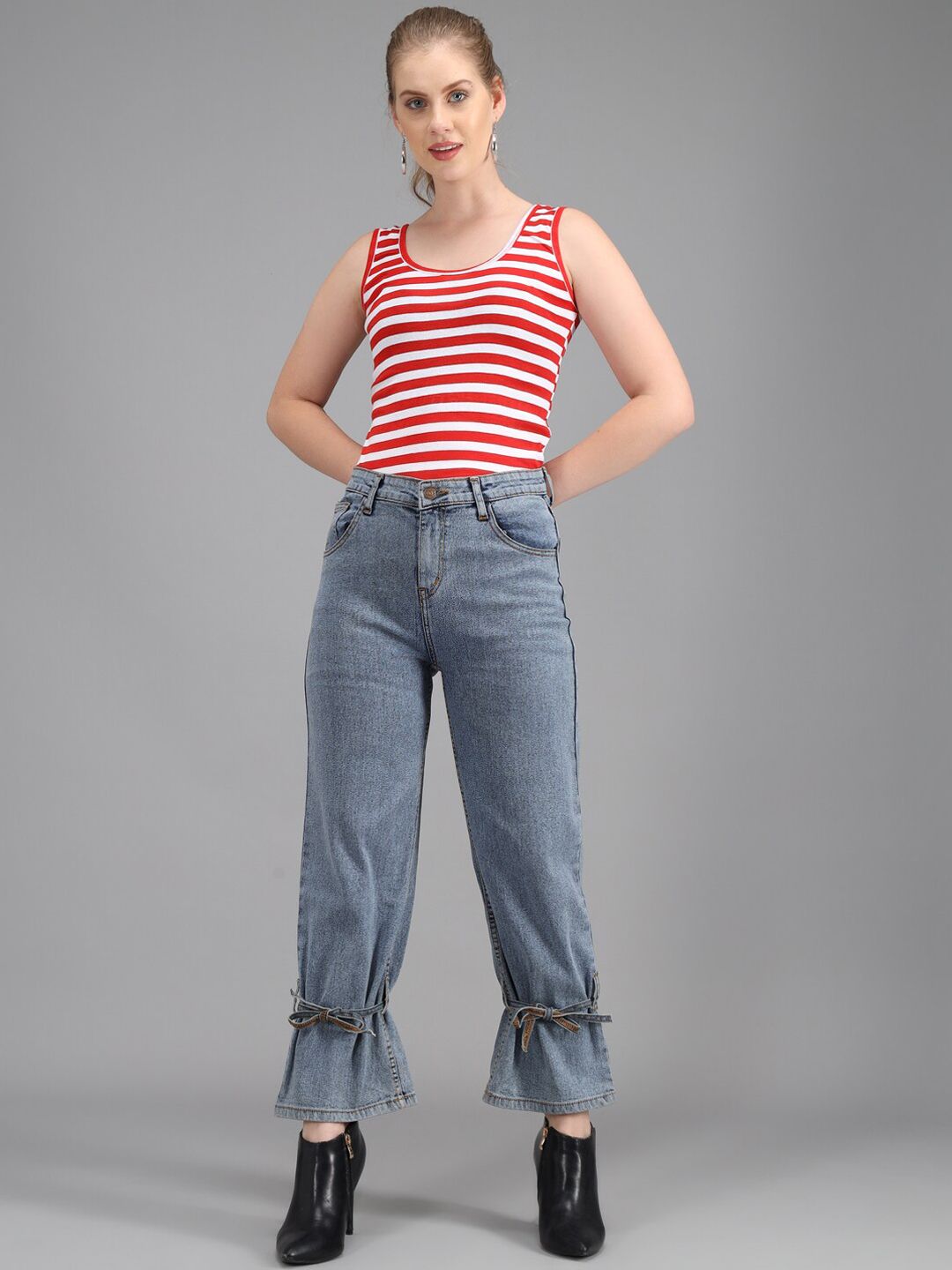 Kotty Women Blue Boyfriend Fit High-Rise Light Fade Stretchable Jeans