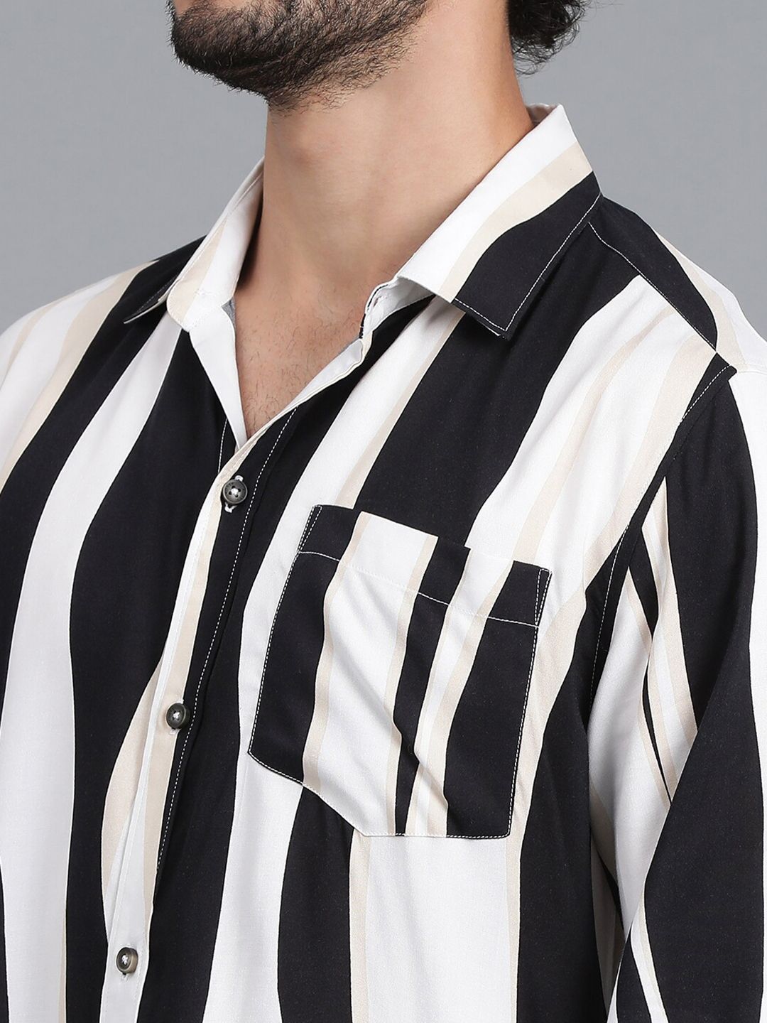 Kotty Men Spread Collar Striped Casual Shirt