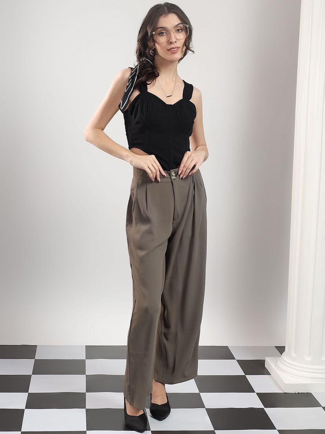 Kotty Women High-Rise Easy Wash Relaxed Fit Pleated Trousers