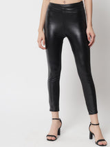Kotty Women Black Relaxed Skinny Fit Trousers