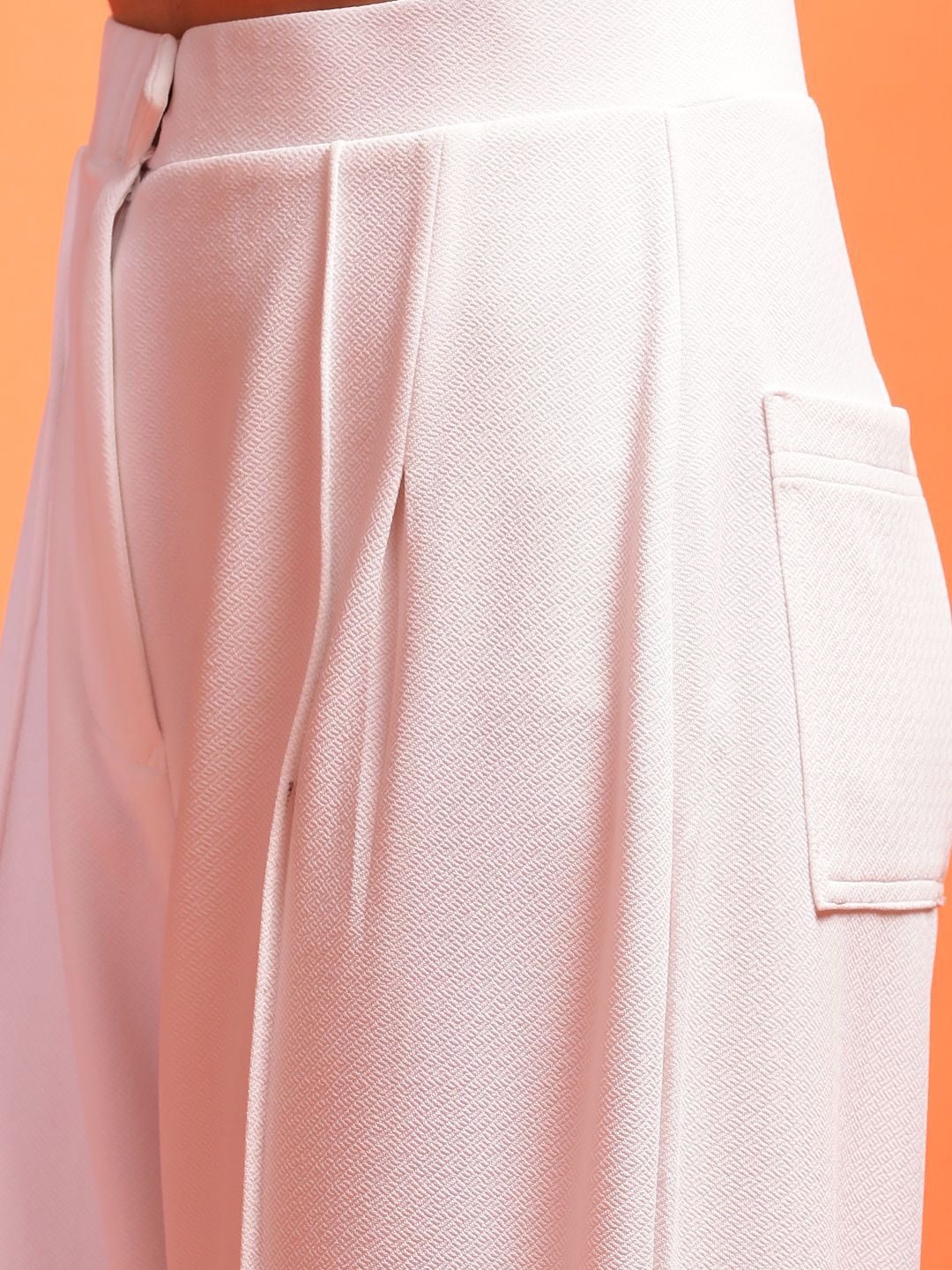 Kotty Women Relaxed Wide Leg High-Rise Easy Wash Trousers