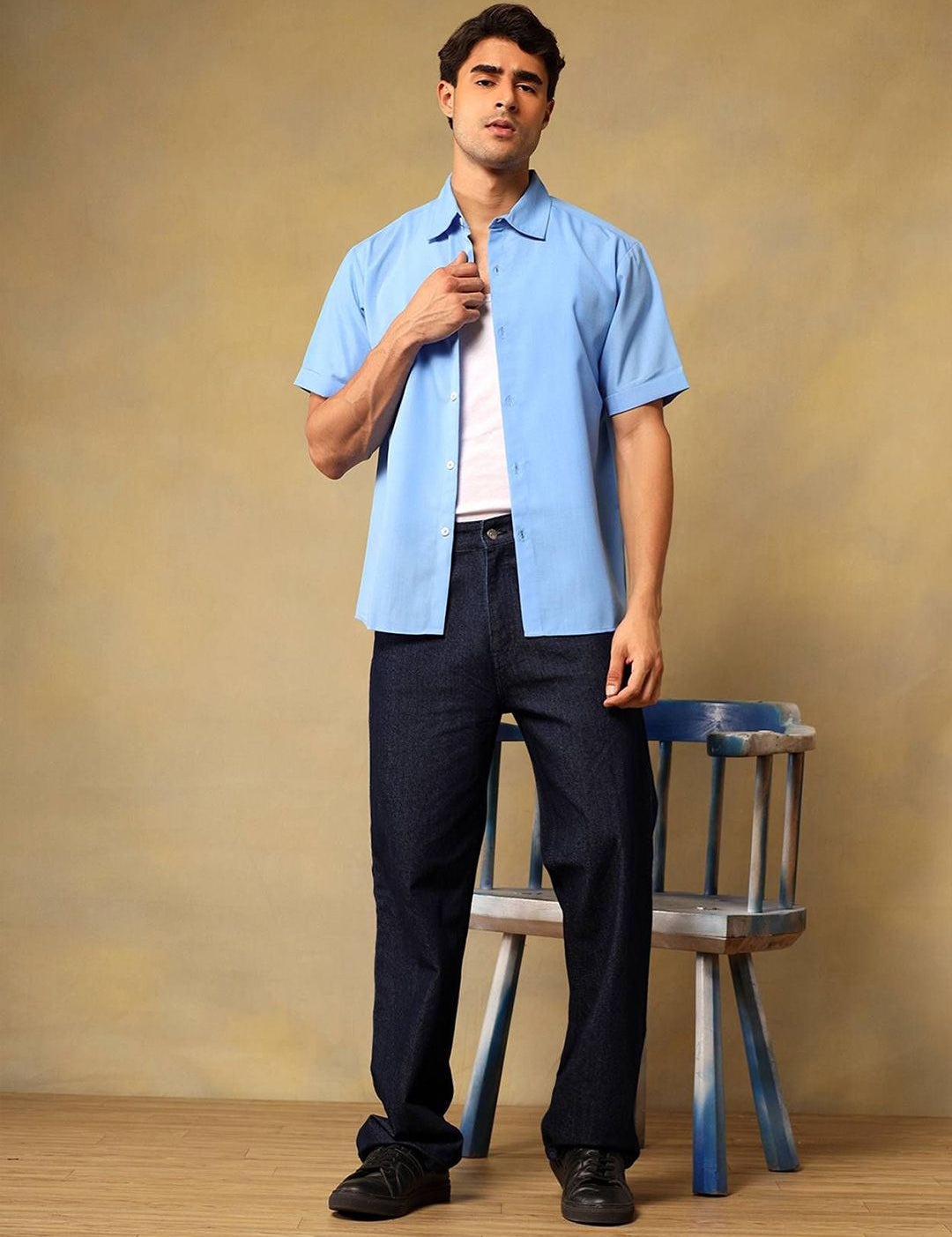 Kotty Men Comfort Fit Solid Spread Collar Linen Casual Shirt