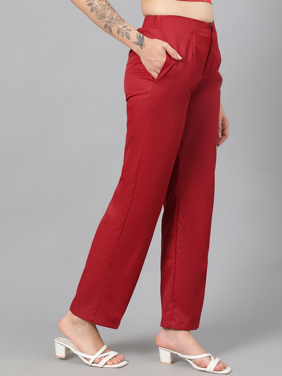 Kotty Women White Relaxed Straight Leg Fit High-Rise Easy Wash Pleated Parallel Trousers