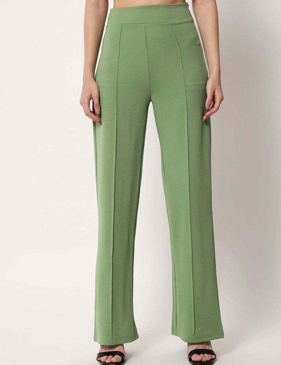 Kotty Women Green Relaxed Bootcut High-Rise Easy Wash Trouser