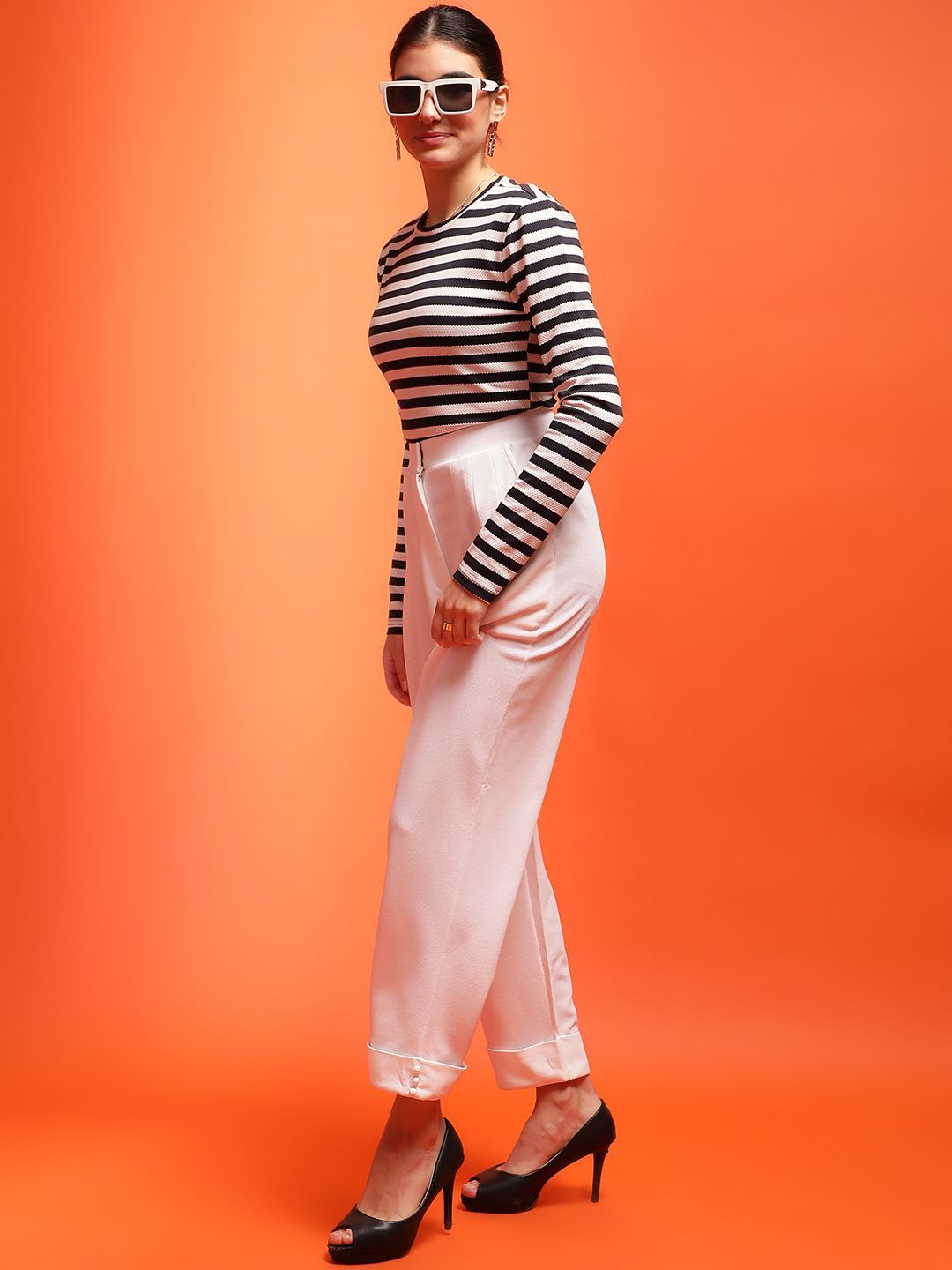 Kotty Women Relaxed High-Rise Easy Wash Pleated Trousers