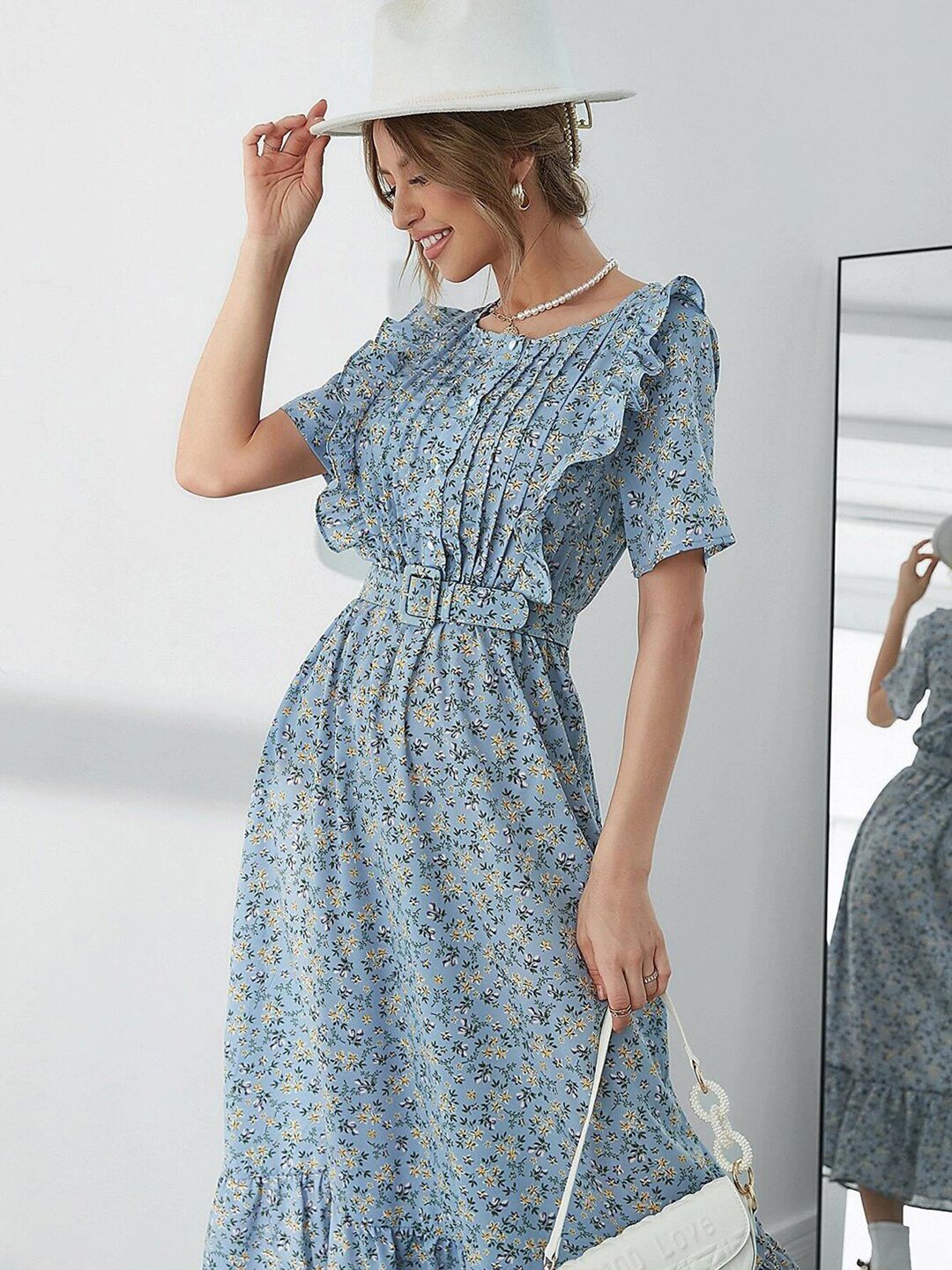 Kotty Floral Printed Midi Fit & Flare Dress