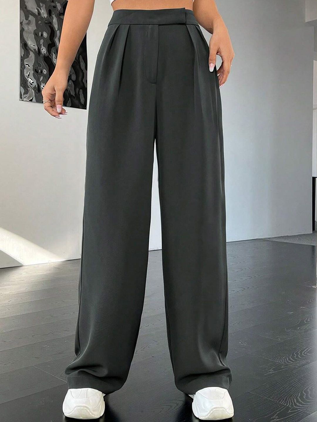 Kotty Women Grey Relaxed Straight Leg Straight Fit High-Rise Trousers