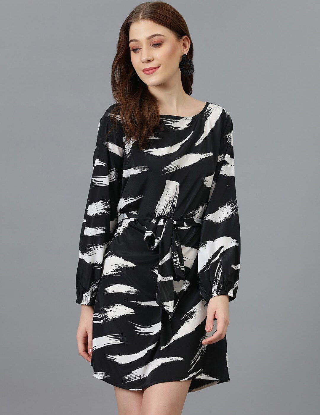 Kotty Black & White Abstract Printed Satin A-Line Dress
