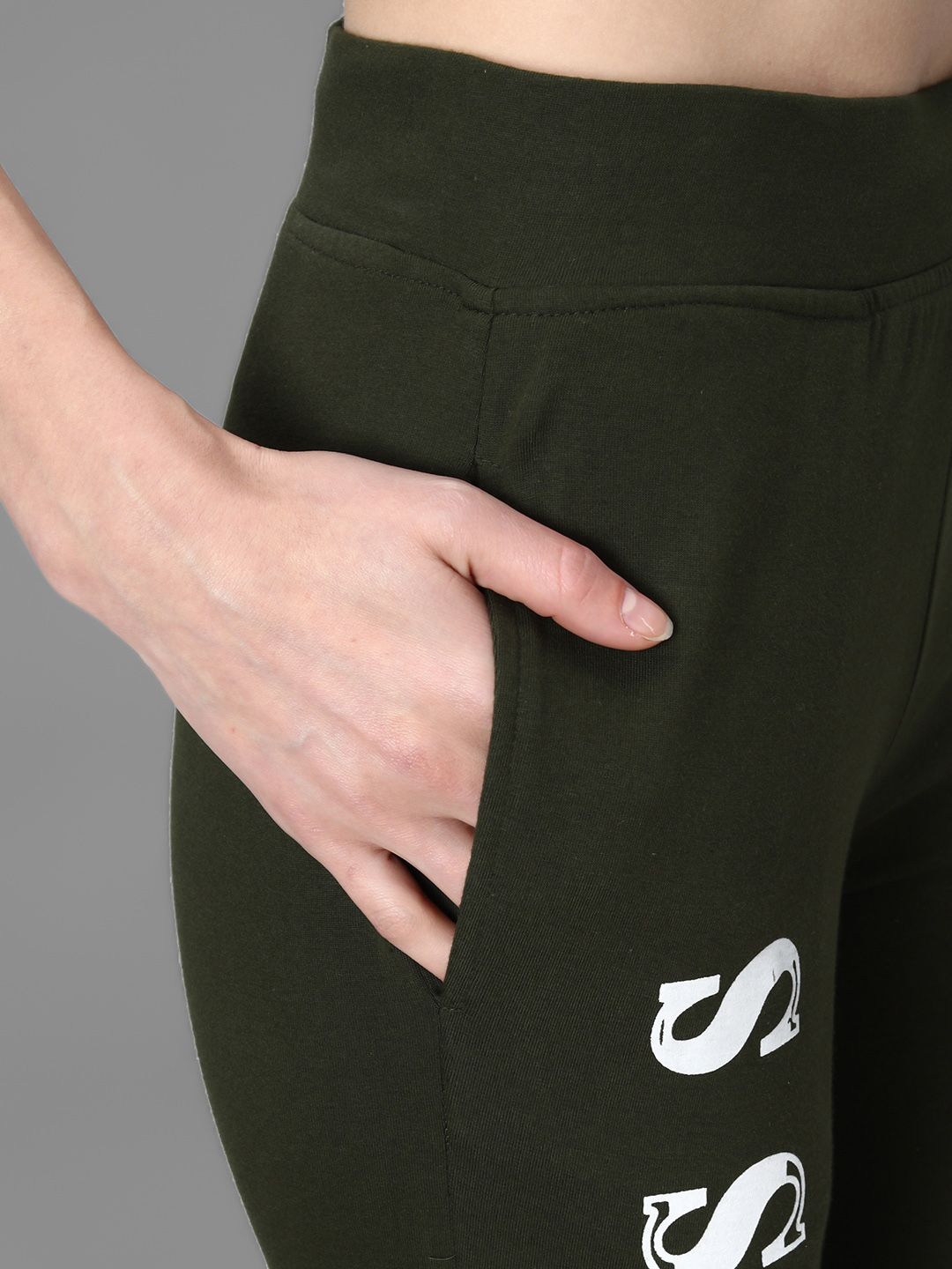 Kotty Women Olive Green & White Printed Joggers