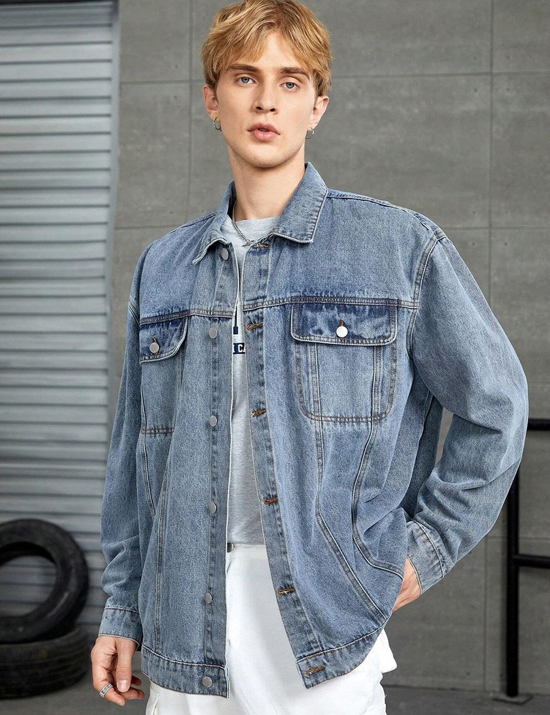 Kotty Spread Collar Washed Denim Jacket