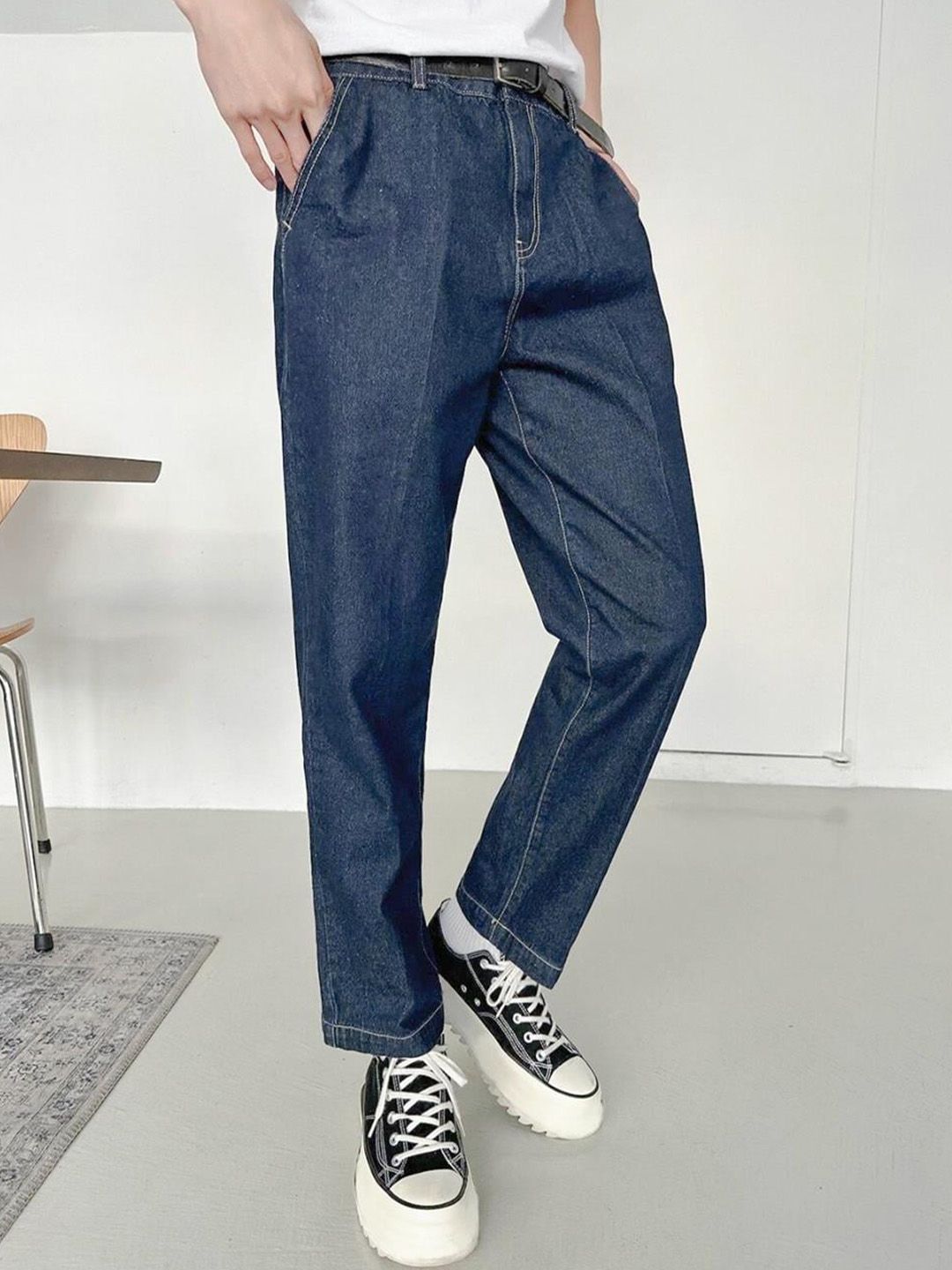 Kotty Men Slim Fit Low-Rise Clean Look Stretchable Cotton Jeans