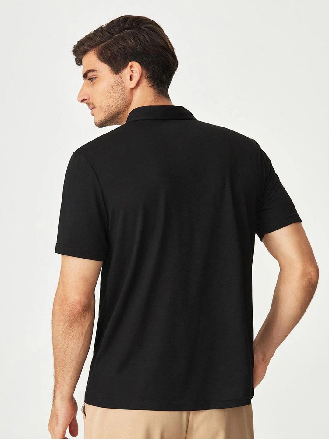 Kotty Men Solid Polo Collar T-shirt