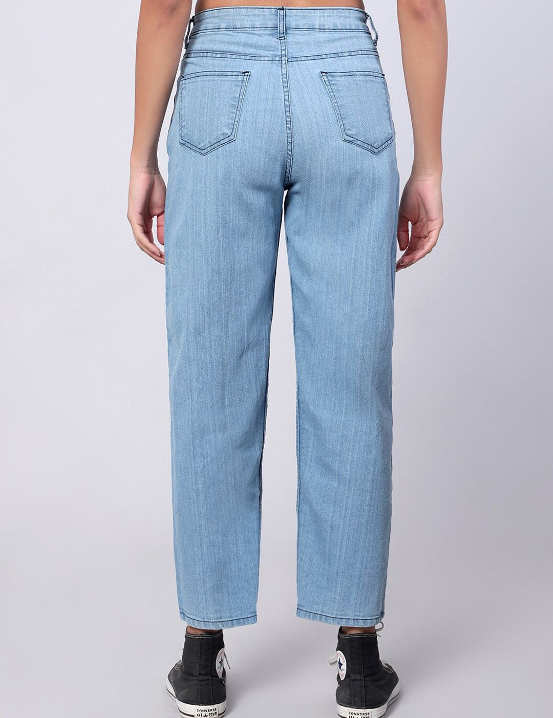 Kotty Women Jean Straight Fit High-Rise Light Fade Jeans