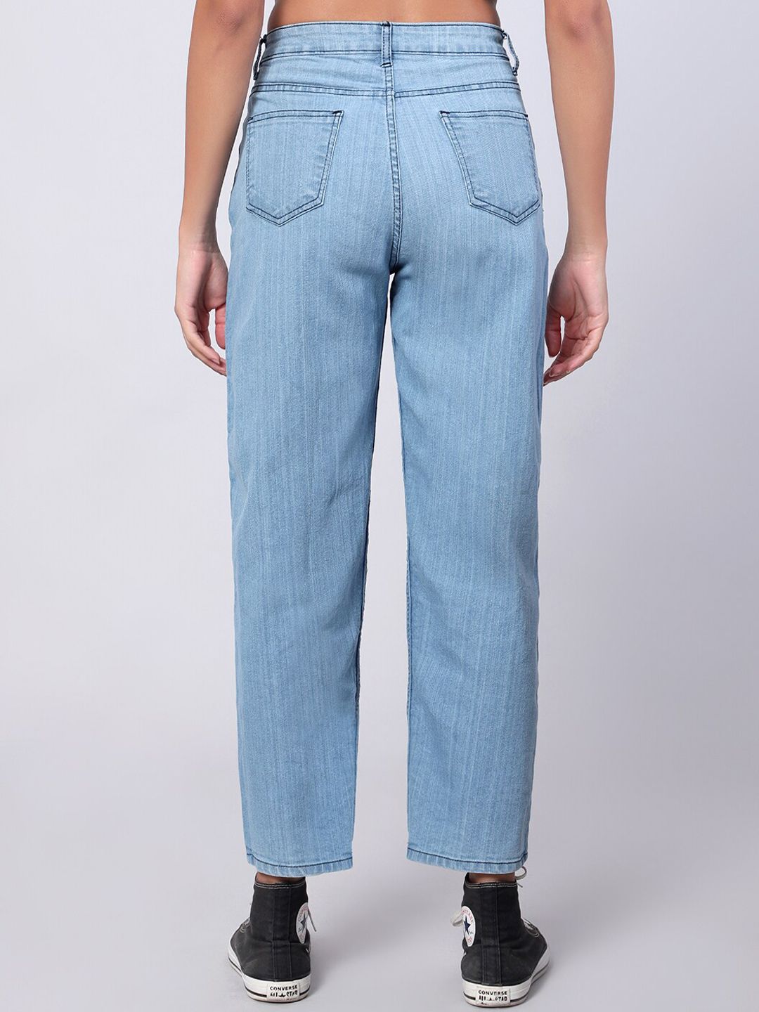 Kotty Women Jean Straight Fit High-Rise Light Fade Jeans