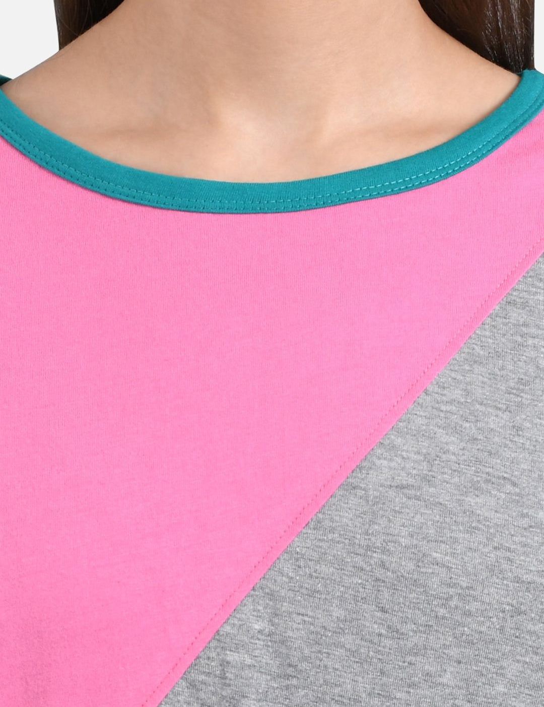 Kotty Women Pink And Blue Colourblocked Round Neck T-shirt