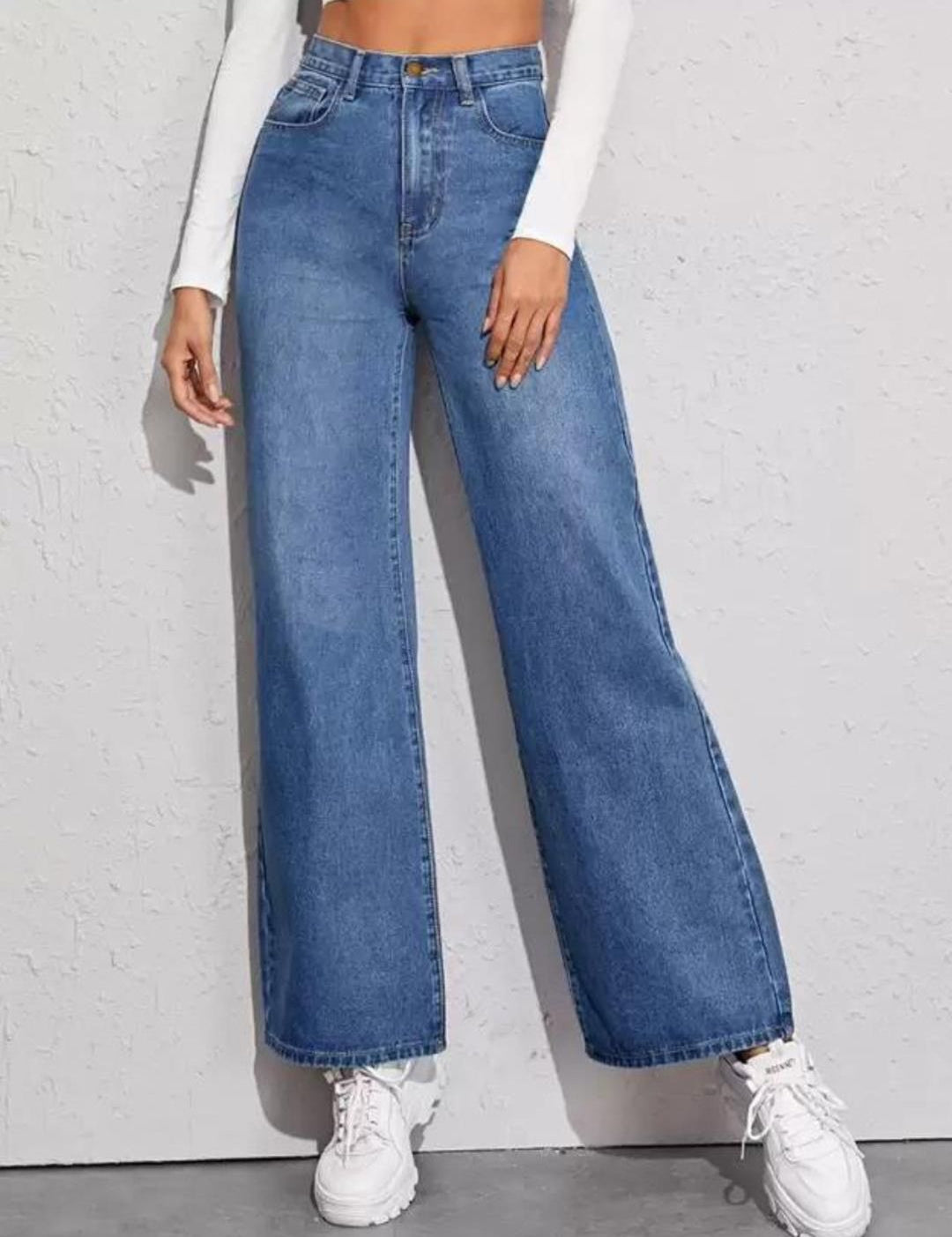 Kotty Women Blue Jean Straight Fit Light Fade High Rise Stretchable Jeans