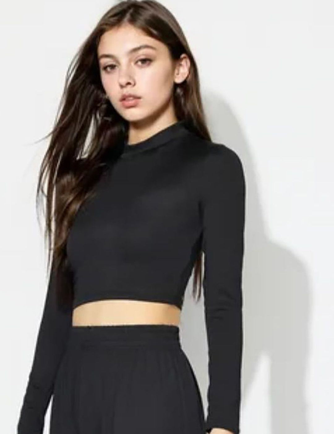 Kotty Black Round Neck Crop Top With Trouser