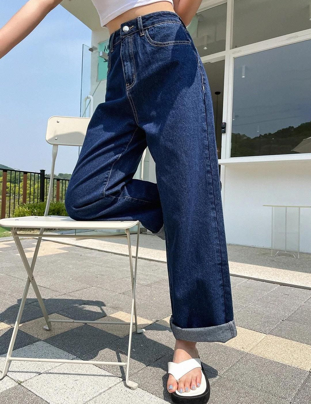 Kotty Women Straight Fit High-Rise Clean Look Stretchable Jeans