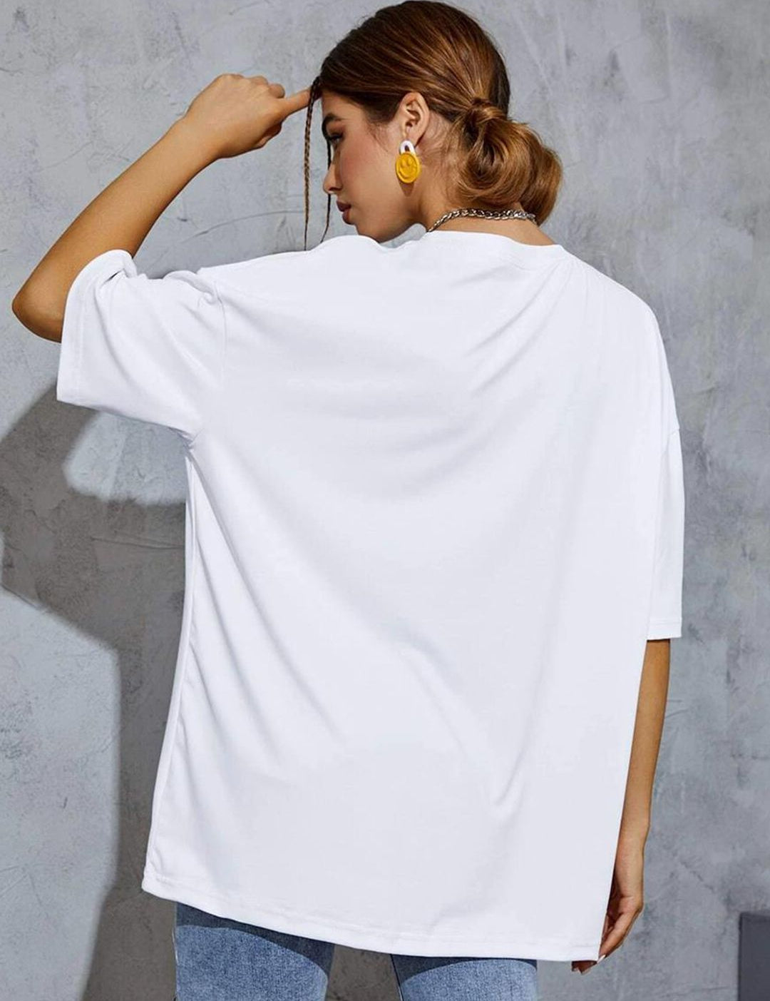 Kotty Graphic Printed Drop Shoulder Sleeves Oversize Fit T-shirt