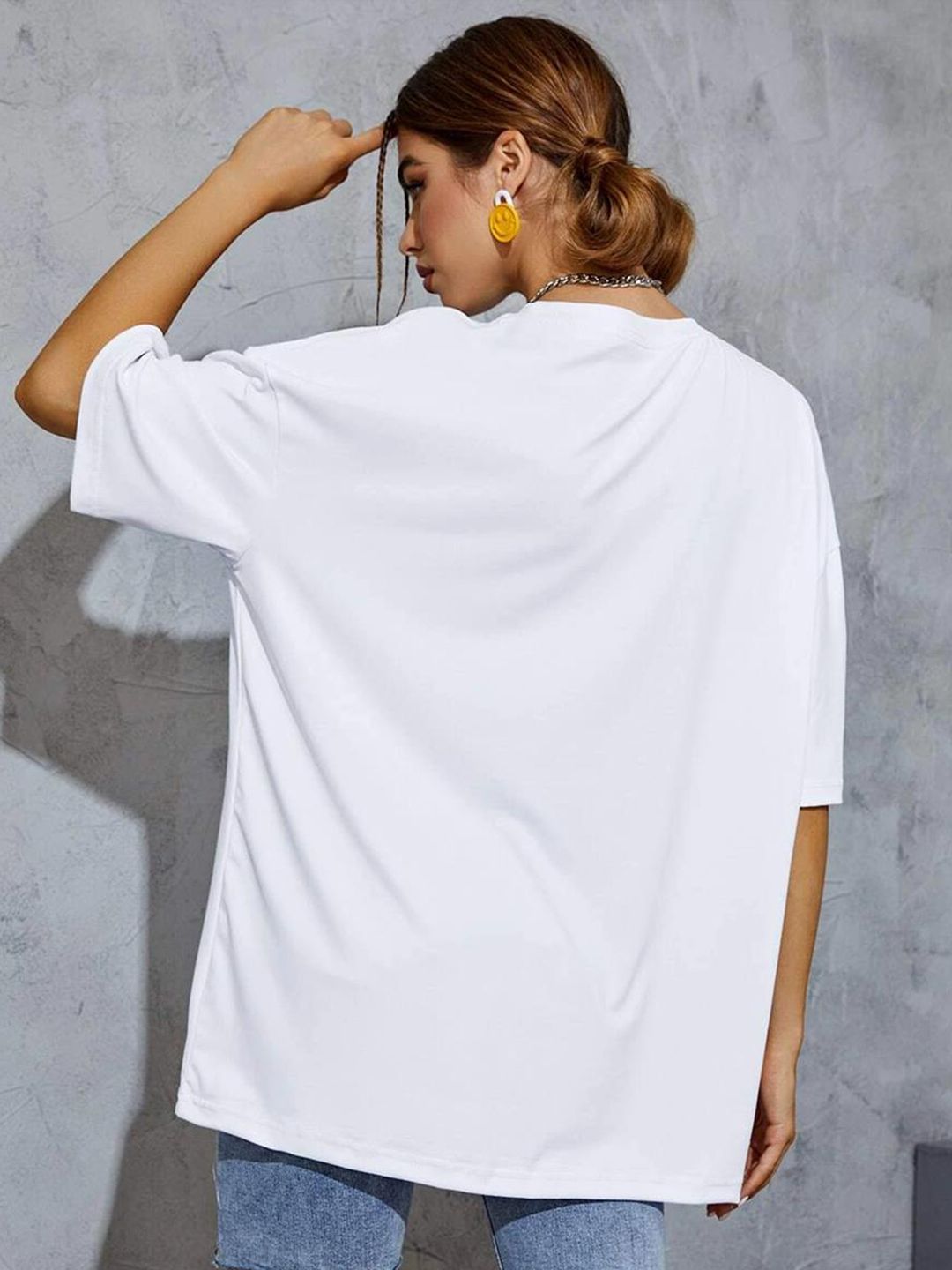 Kotty Graphic Printed Drop Shoulder Sleeves Oversize Fit T-shirt