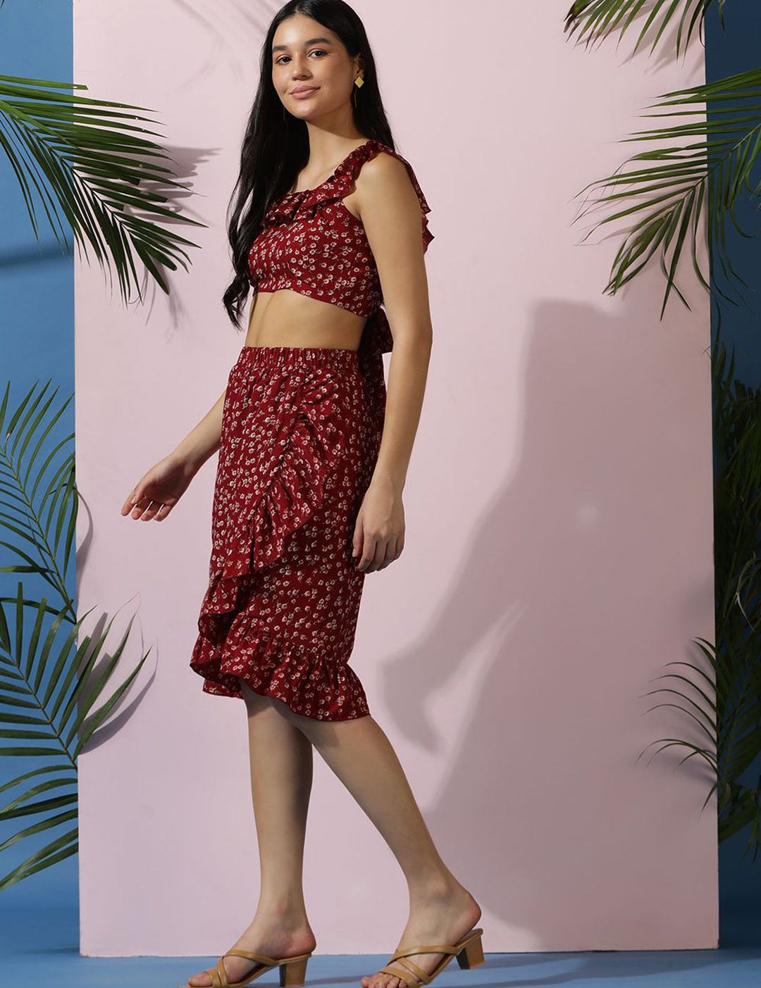 Kotty Maroon Floral Printed Sleeveless Top With Skirt