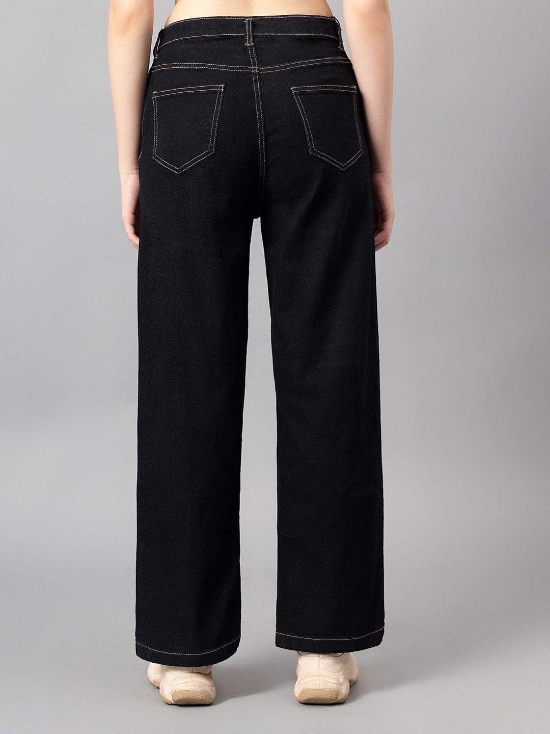 Kotty Women Straight Fit High-Rise Stretchable Jeans