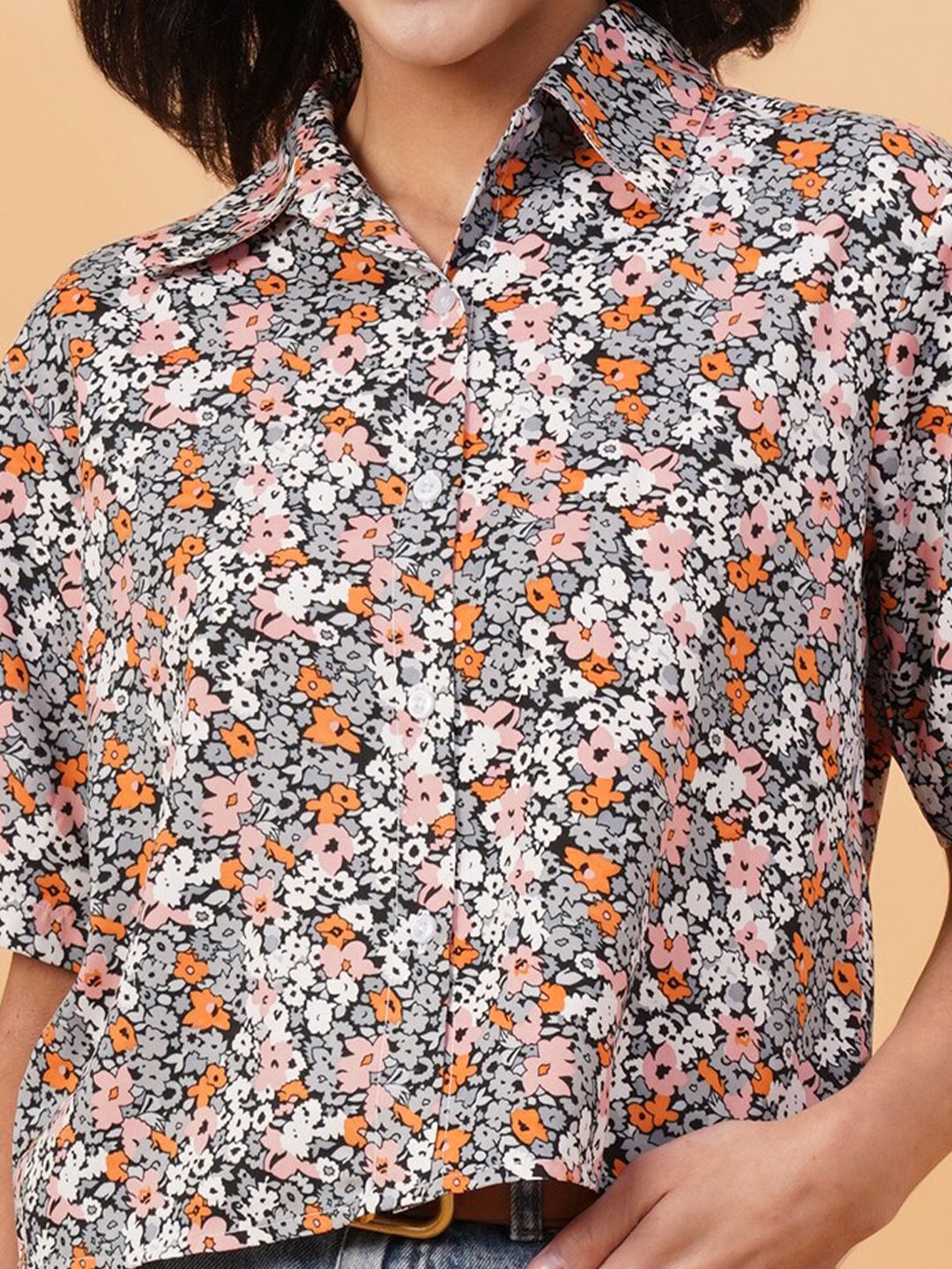 Kotty Black Floral Printed Casual Shirt