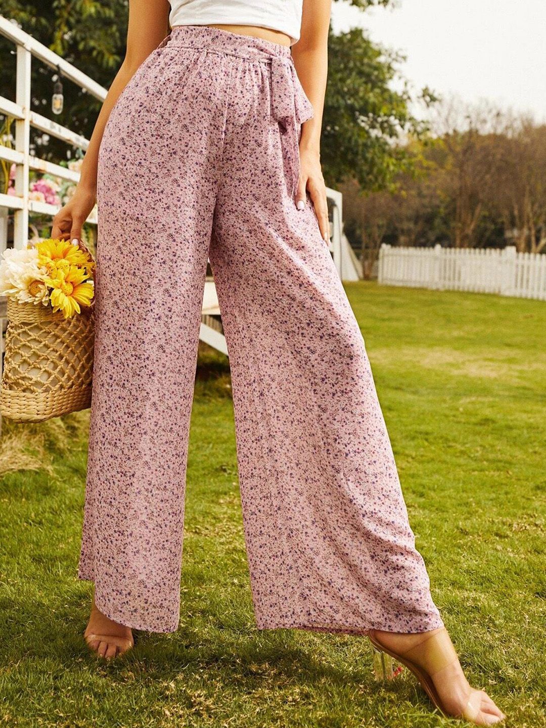 Kotty Women Floral Relaxed High-Rise Parallel Trousers