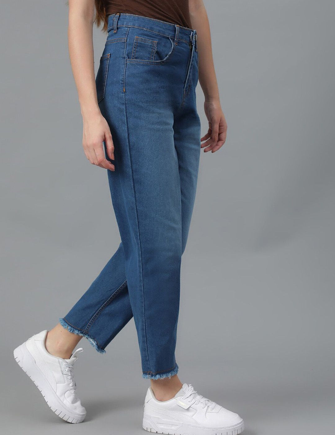 Kotty Women Jean Straight Fit High-Rise Light Fade Stretchable Jeans