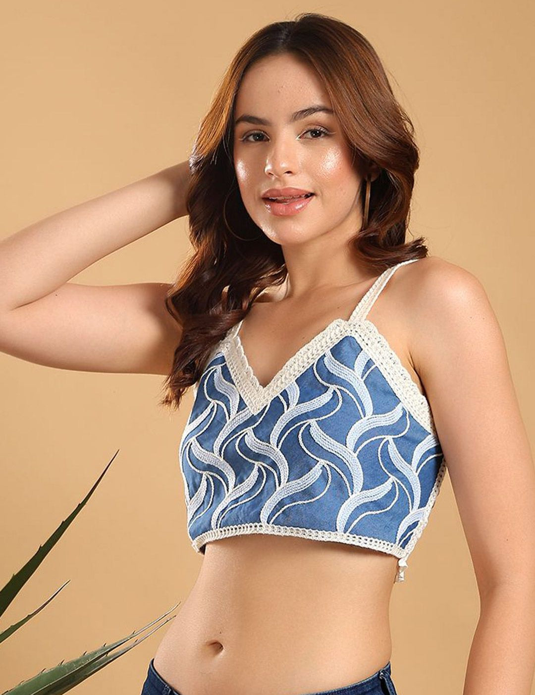 Kotty Women Embellished V-Neck Cotton Crop Top