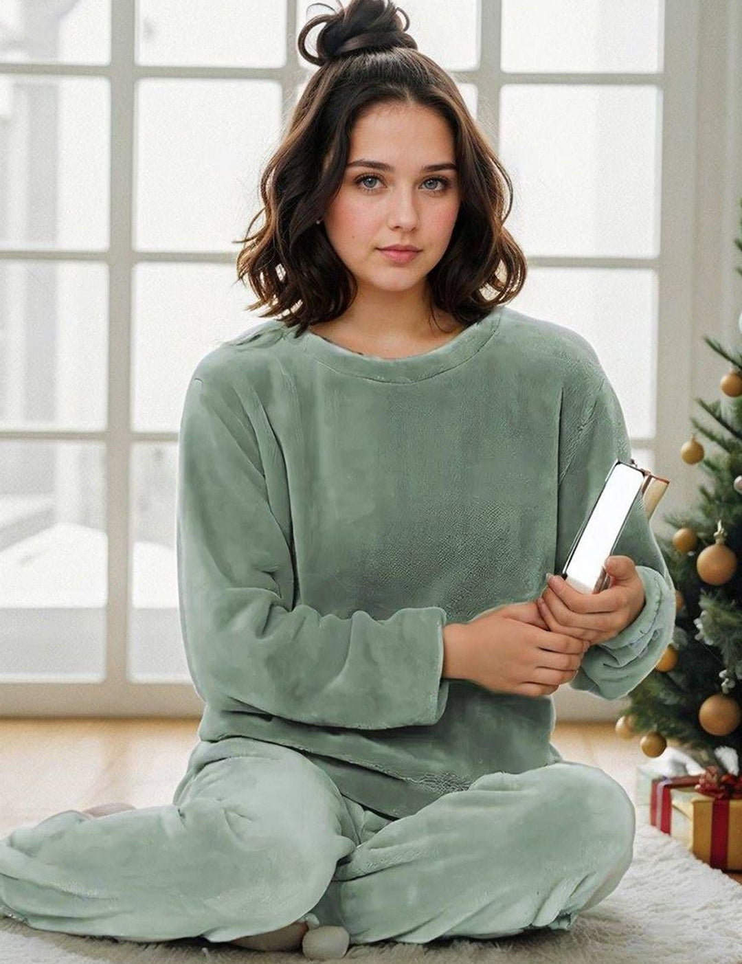 Kotty Women Round Neck T-shirt and Pyjamas Night suit
