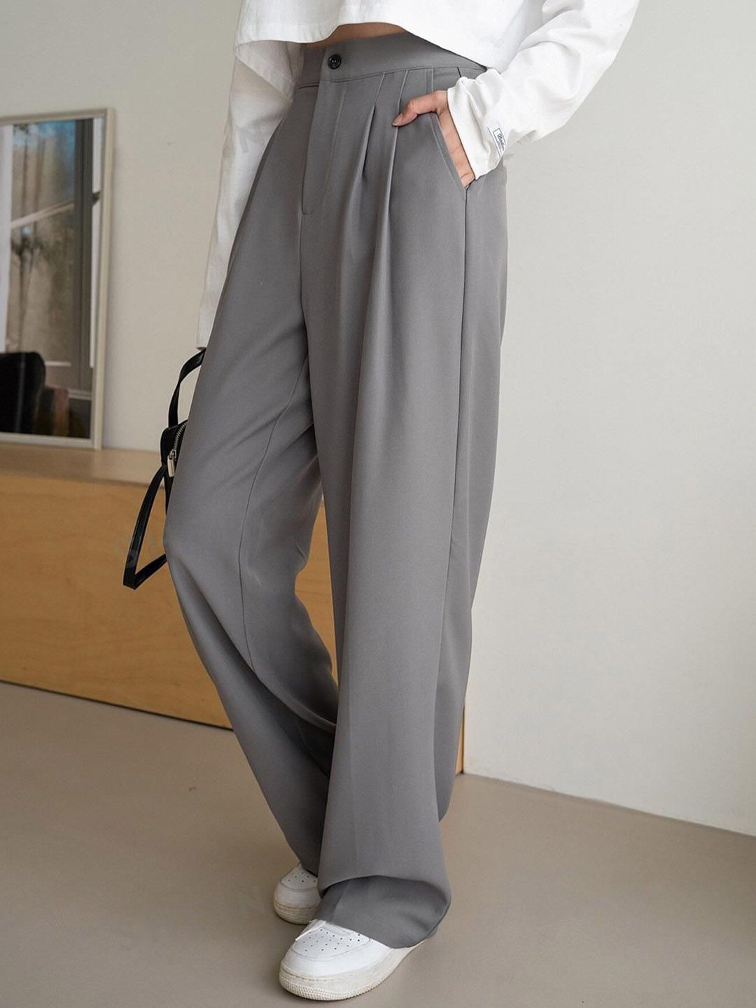 Kotty Women Straight Fit High-Rise Easy Wash Pleated Trousers