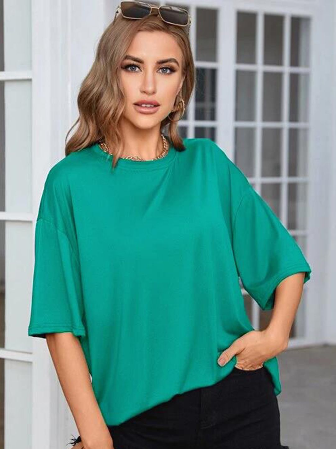Kotty Round Neck Drop-Shoulder Sleeves Oversized Fit Cotton T-Shirt