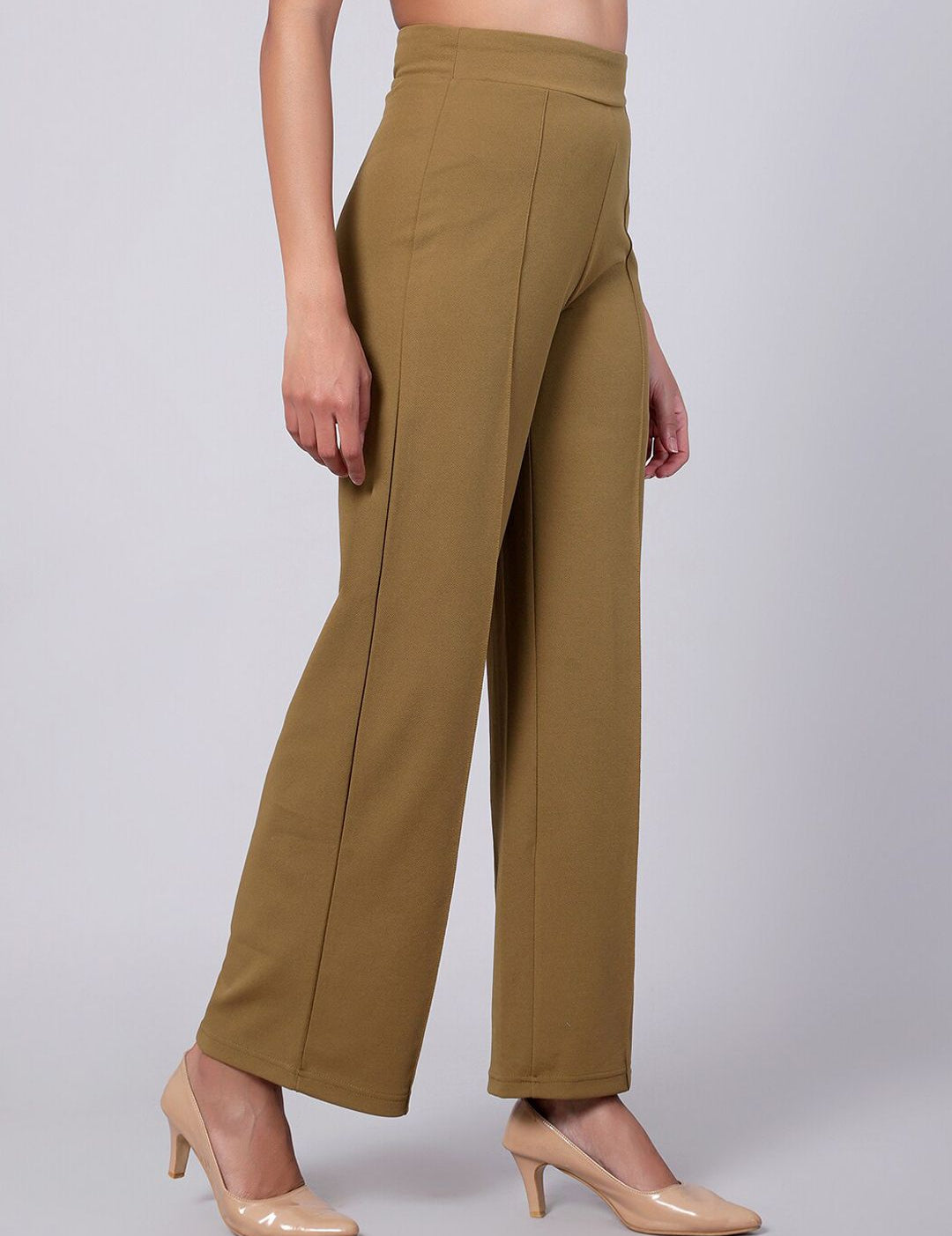 Kotty Women Relaxed Straight Fit High-Rise Easy Wash Trousers