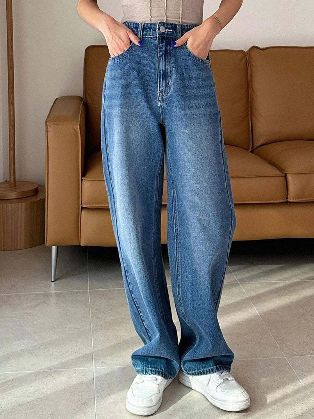 Kotty Women High-Rise Clean Look Light Fade Stretchable Jeans