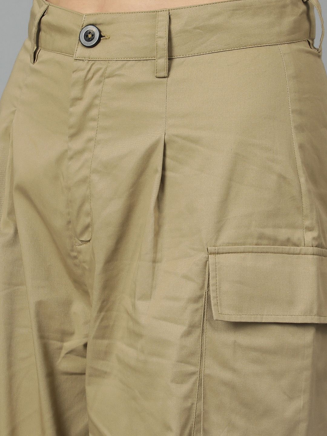Kotty Women High-Rise Easy Wash Pleated Cotton Cargos Trousers