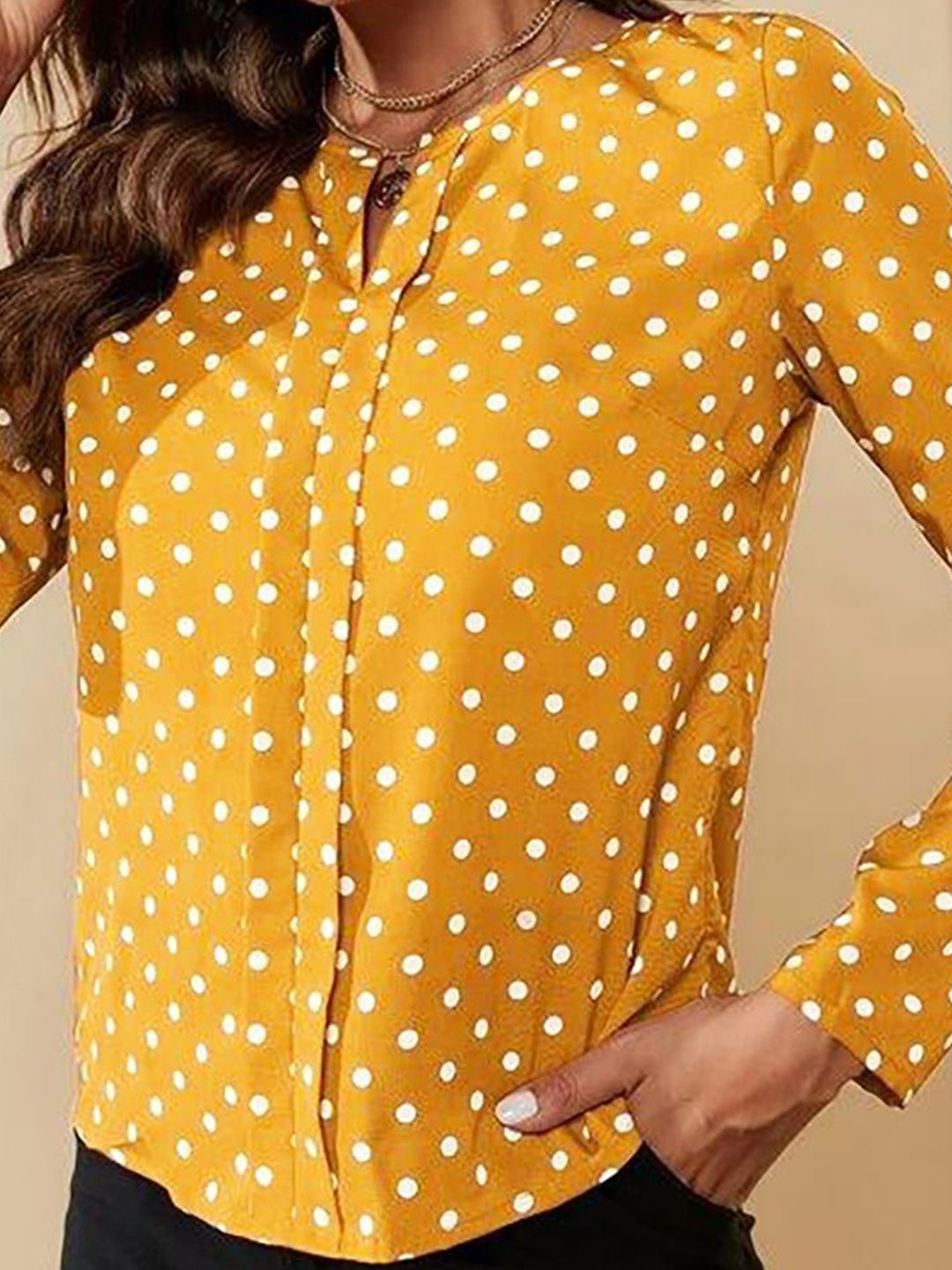 Kotty Round Neck Polka Dot Printed Top