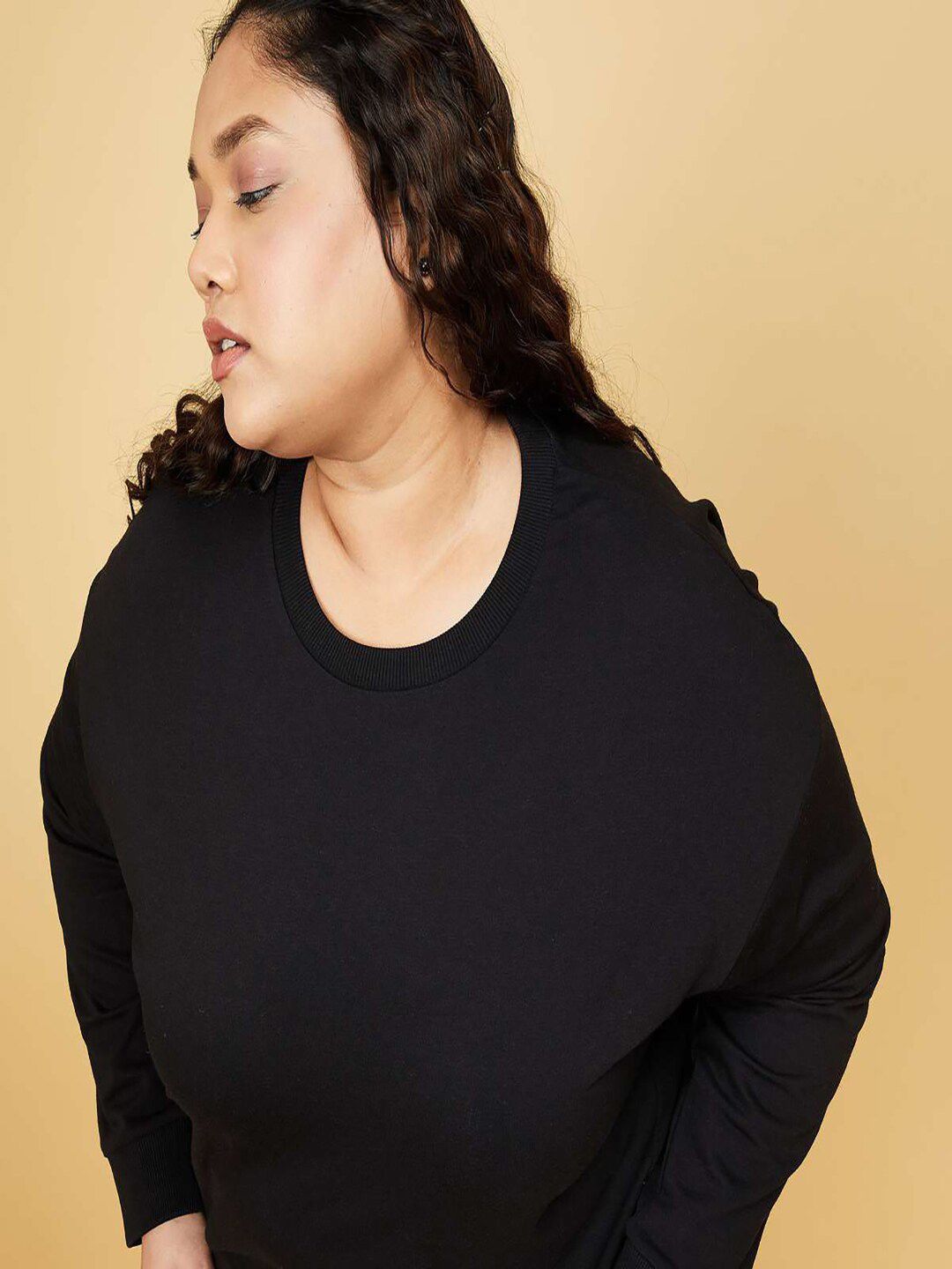 Kotty Plus Size Round Neck Fleece Sweatshirt