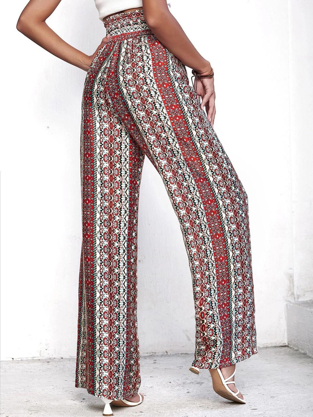 Kotty Women Brown Printed Relaxed High-Rise Easy Wash Pleated Trousers