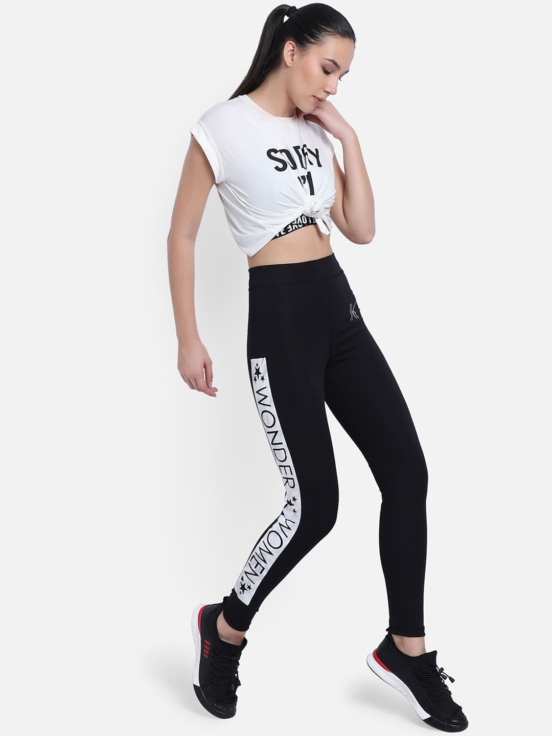 Kotty Women Black & White Printed Tights