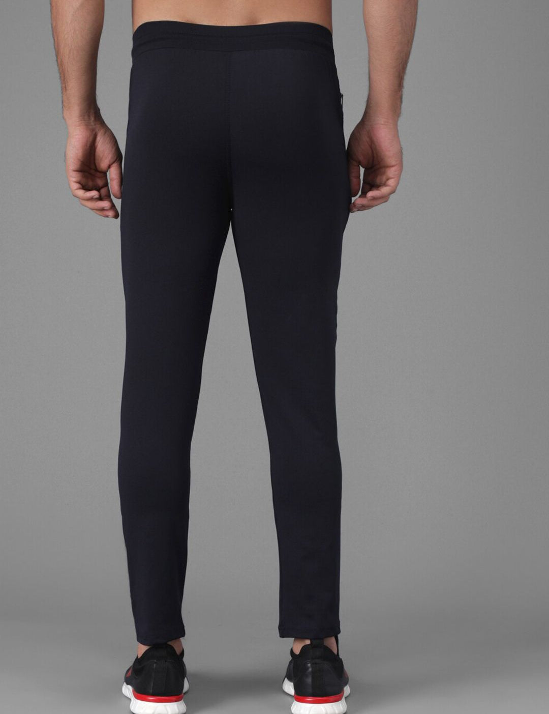 Kotty Men Black Solid Slim Fit Track Pants