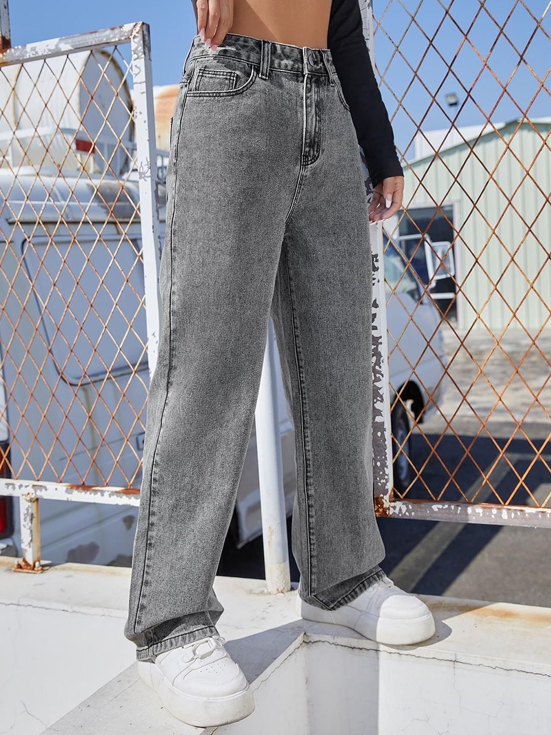 Kotty Women Straight Fit High-Rise Clean Look Heavy Fade Stretchable Jeans