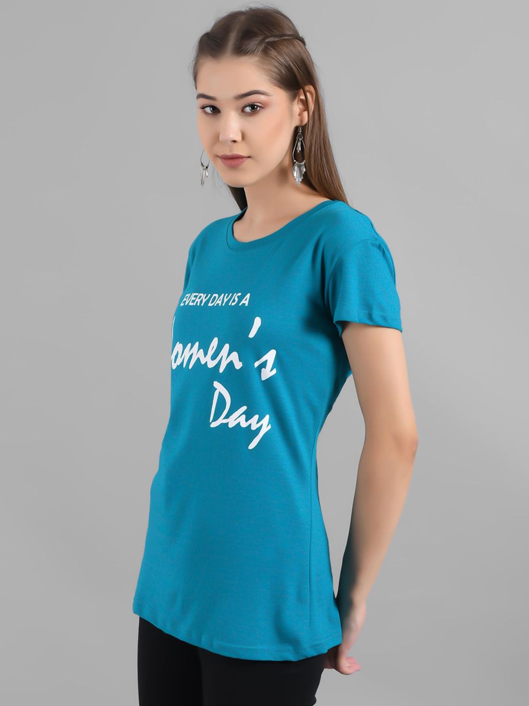 Kotty Women Turquoise Blue Printed Round Neck T-shirt