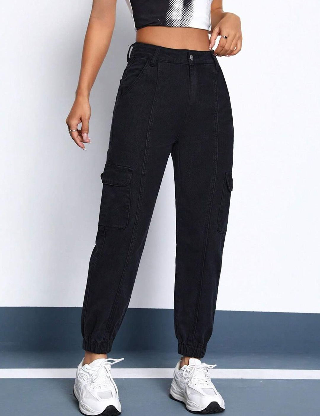 Kotty Women Black Jean Straight Fit Stretchable Cargo Jeans