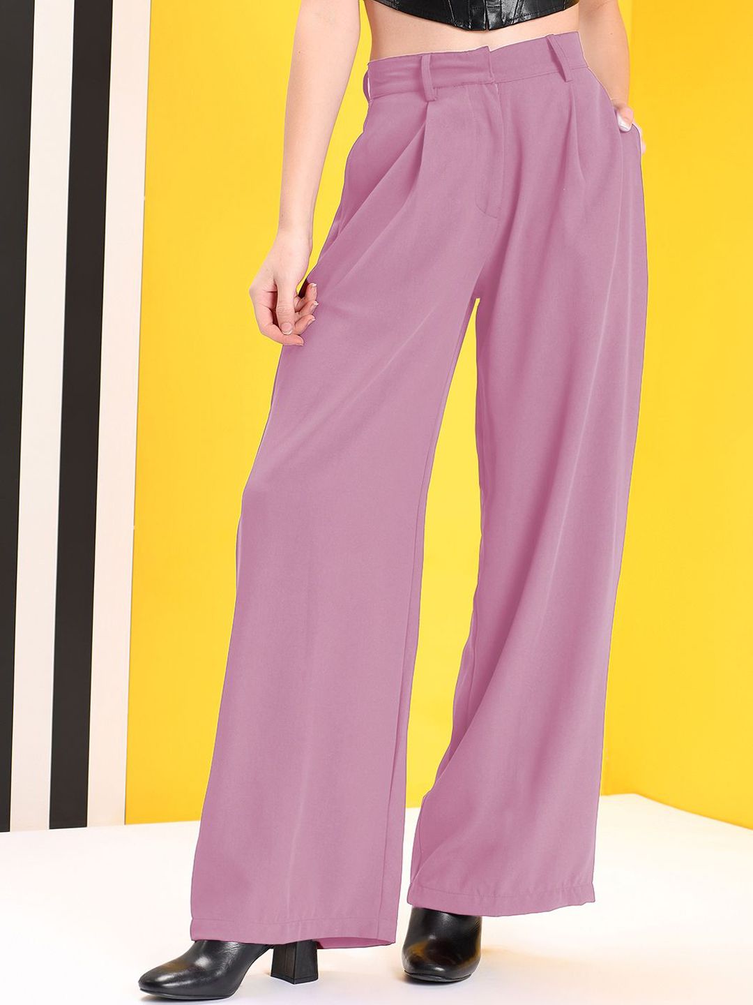 Kotty Women Loose Fit High-Rise Corduroy Pleated Trousers