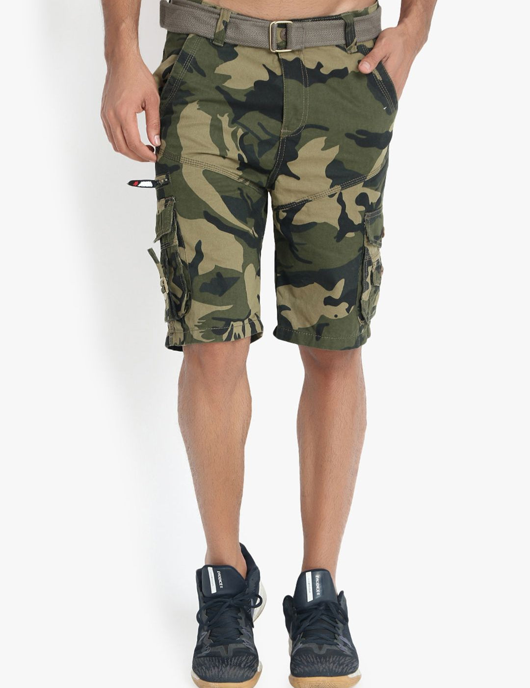 Kotty Men Green Camouflage Printed Regular Fit Cargo Shorts