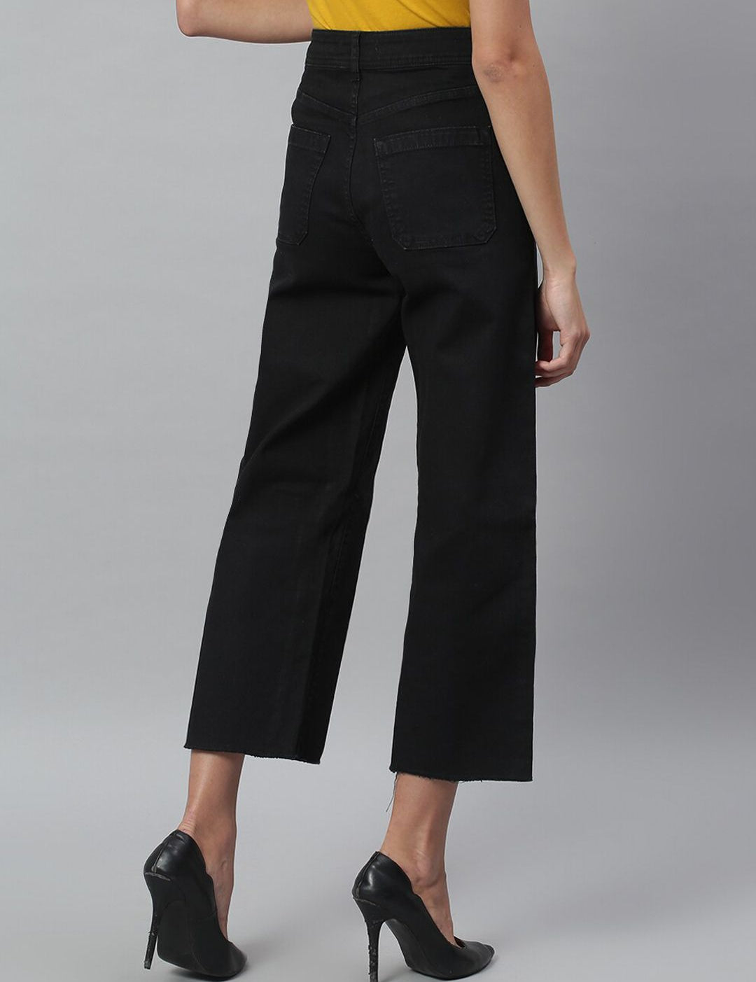 Kotty Women Black Flared High-Rise Clean Look Jeans