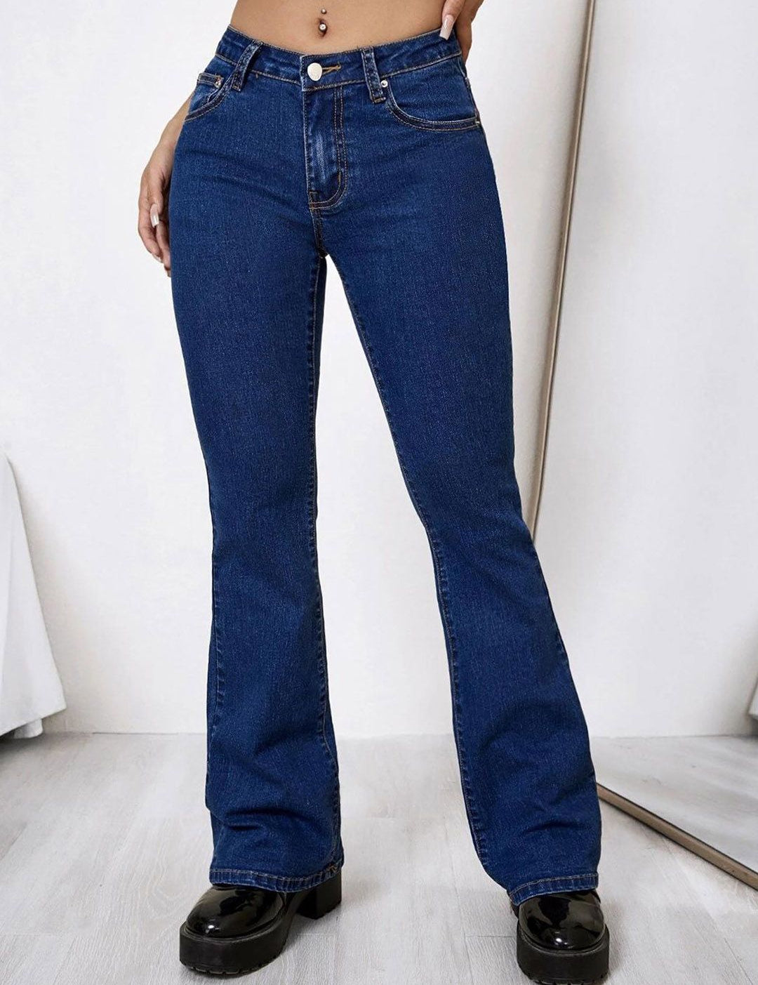 Kotty Women Bootcut Cotton High-Rise Jeans